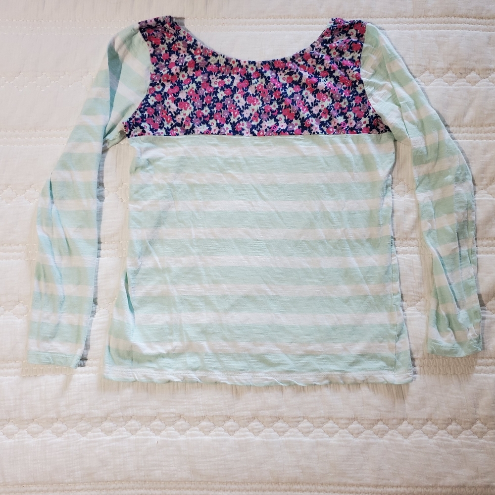 Medium GAP Long Sleeve Shirt